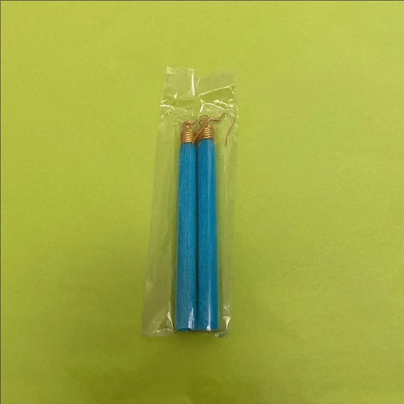 NWT Vibrant Blue Drop Tassel Earrings - Picture 2 of 2